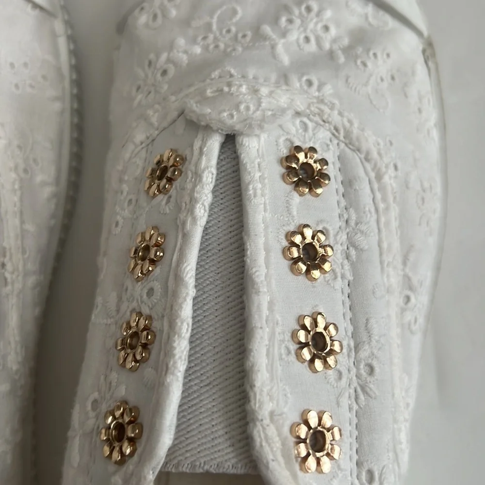 Xoxo Azie White Eyelet Slip On Sneakers